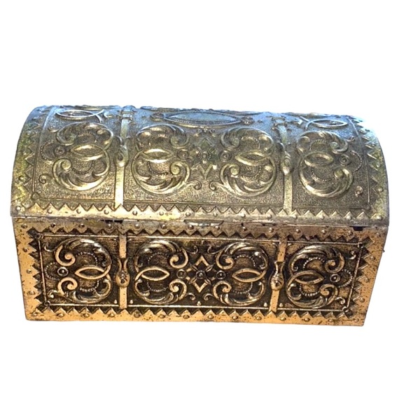 Vintage Jewelry Box / Trinket Box - Picture 1 of 13